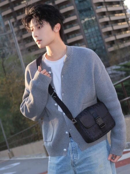 [디올] Dior Trek 플랩 스트랩백 1DTPO451DOL