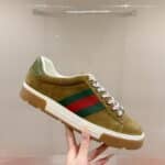 LIGHT BROWN