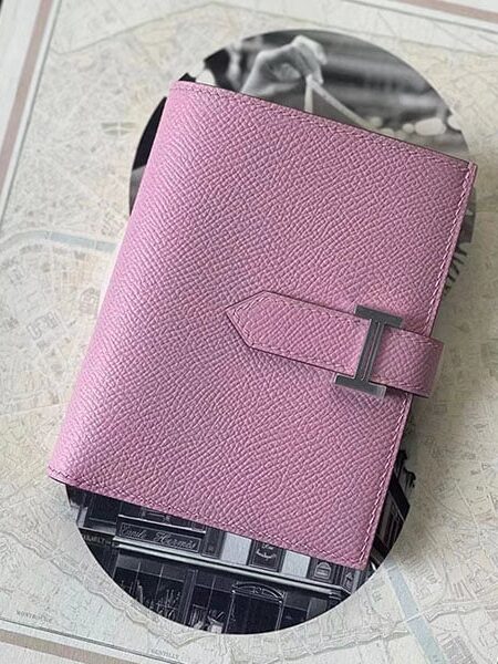 [에르메스] Bearn Compact 베안 반지갑 X9 Mauve Sylvestre Epsom 송아지가죽