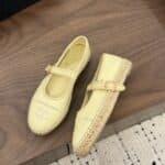 LIGHT YELLOW