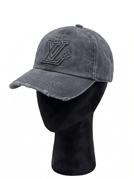 [루이비통] 빈티지 워싱 데님 & 캔버스 LV 시그니처 엠보 패치 베이스볼 캡 (6 COLORS)
