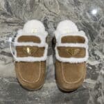LIGHT BROWN